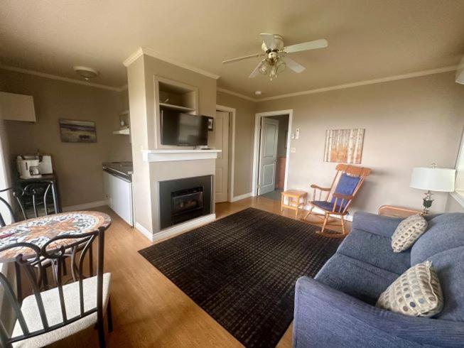 Mcintyre'S Cottages Baddeck Inlet Extérieur photo