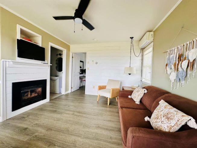 Mcintyre'S Cottages Baddeck Inlet Extérieur photo